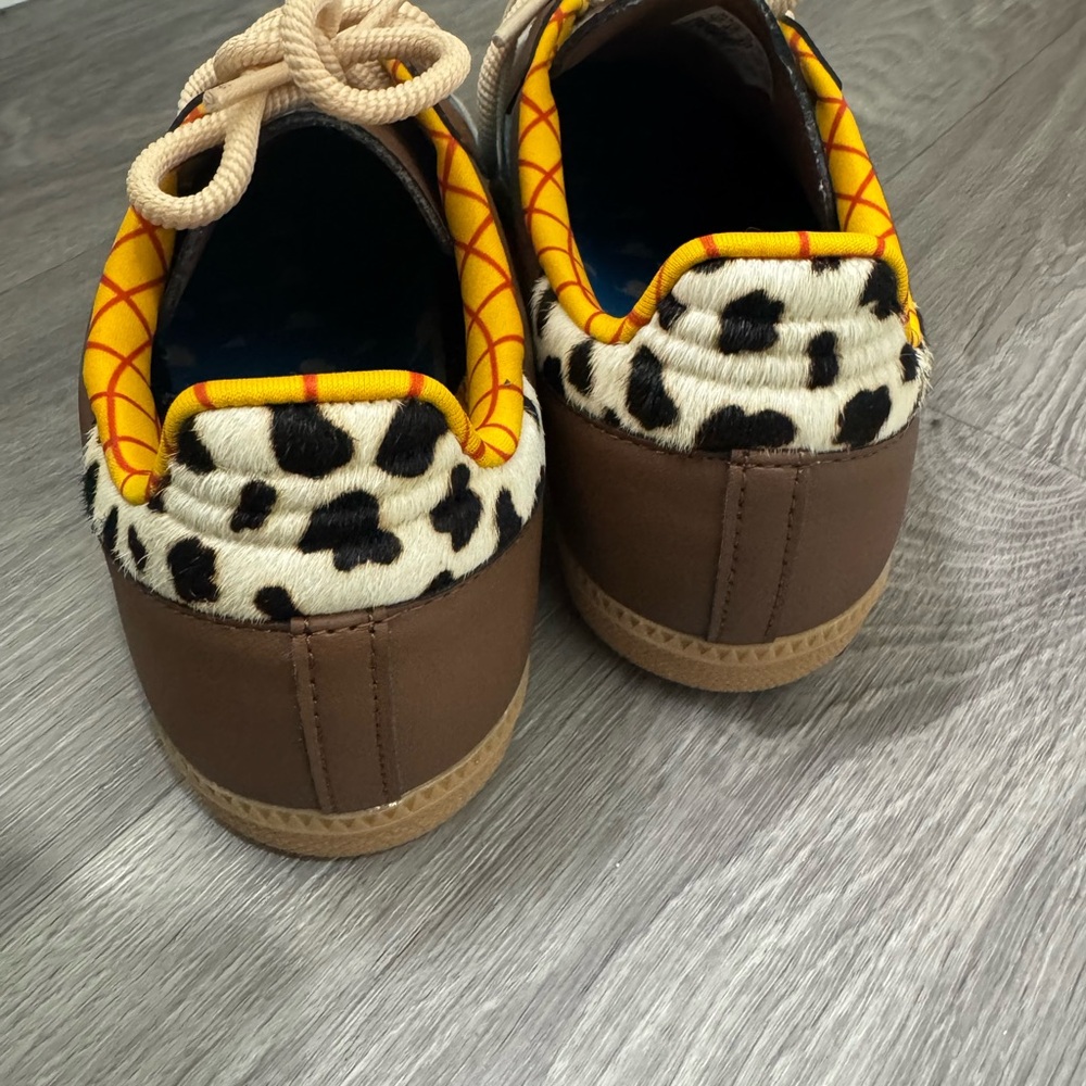 Toy Story (Woody) OG Sambas - Picture 4 of 7